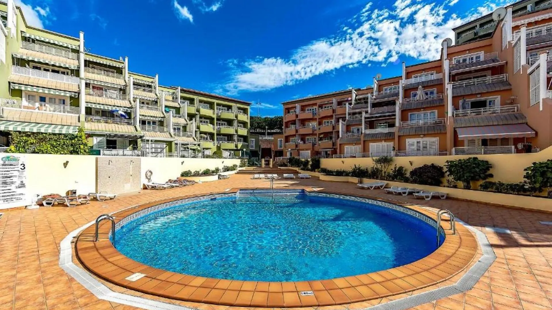 Apartamento Orlando Pool View And Cozy Terrace Costa Adeje